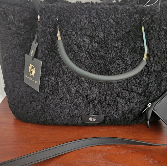 Original HOUSE OF HARLOW 1960 Sherpa Weekender Satchel Bag Black Wristlet - Picture 2 of 3